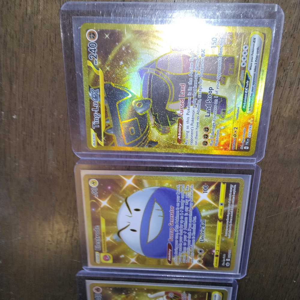 Pokemon Card Set - Gold and Yellow - Picture 3 of 7